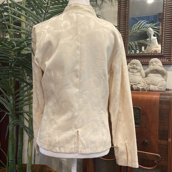 DUPLICATEDUPLICATERaindrops medium cream mandarin collar button up tailored j - Picture 4 of 10